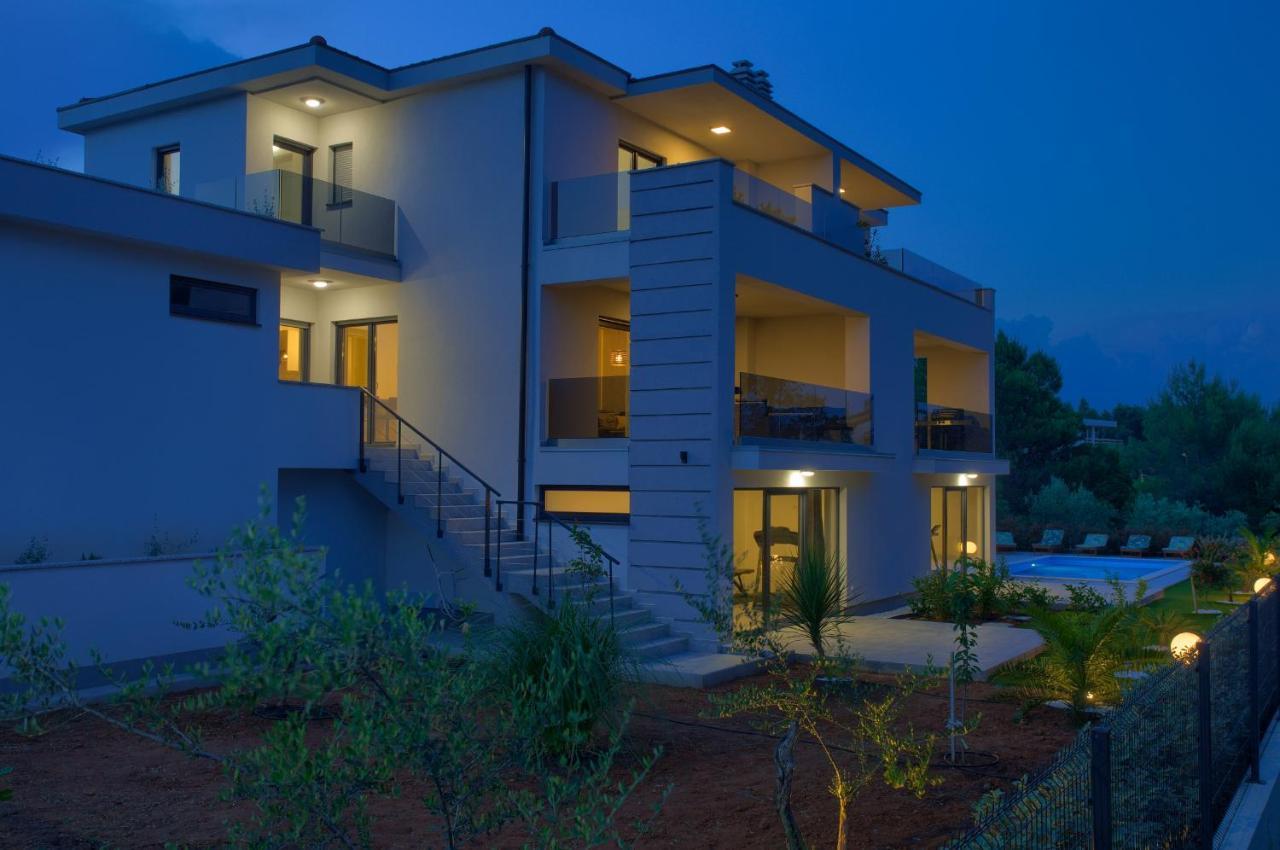 Apartments Paola & Karla With Pool Krk Town Exterior photo